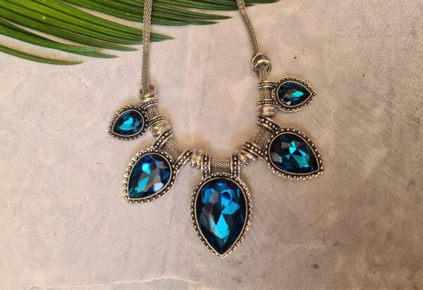 Crystal Necklace blue - Image 5