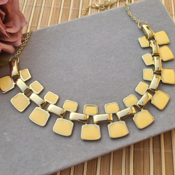 Liza Necklace yellow