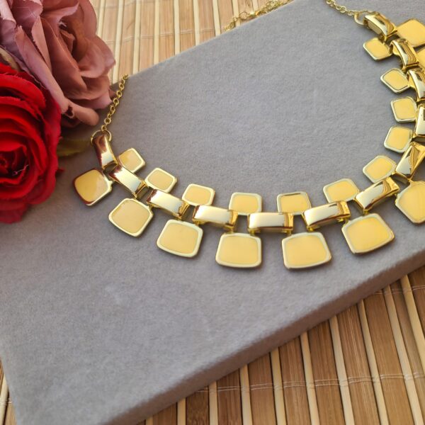 Liza Necklace yellow - Image 7