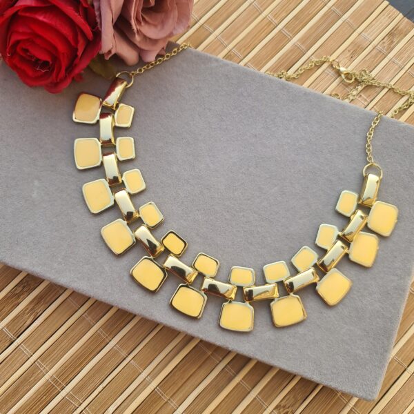 Liza Necklace yellow - Image 5