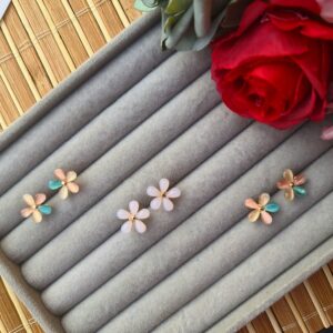 Flower stud