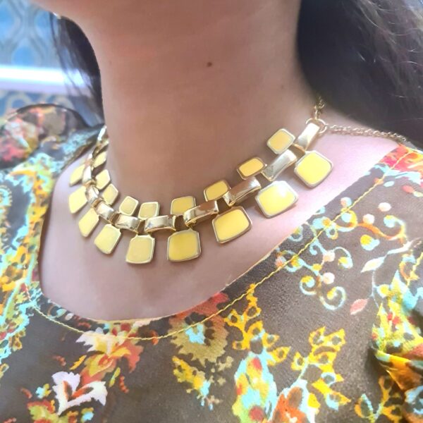 Liza Necklace yellow - Image 3