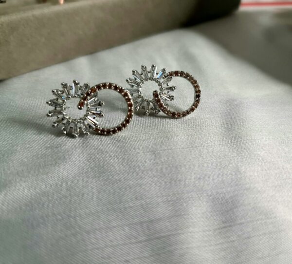 Marwa Earrings Golden / Yellow - Image 4
