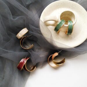 Ring shape earrings
