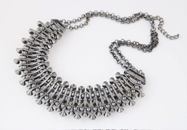 Crystal necklace 01 - Image 4