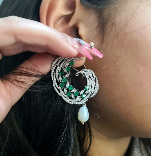 Nashfa Green Earrings - Image 2