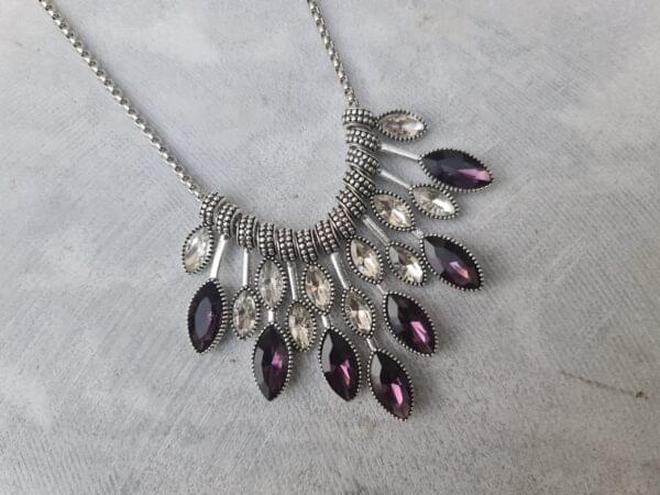 OLIVIA NECKLACE