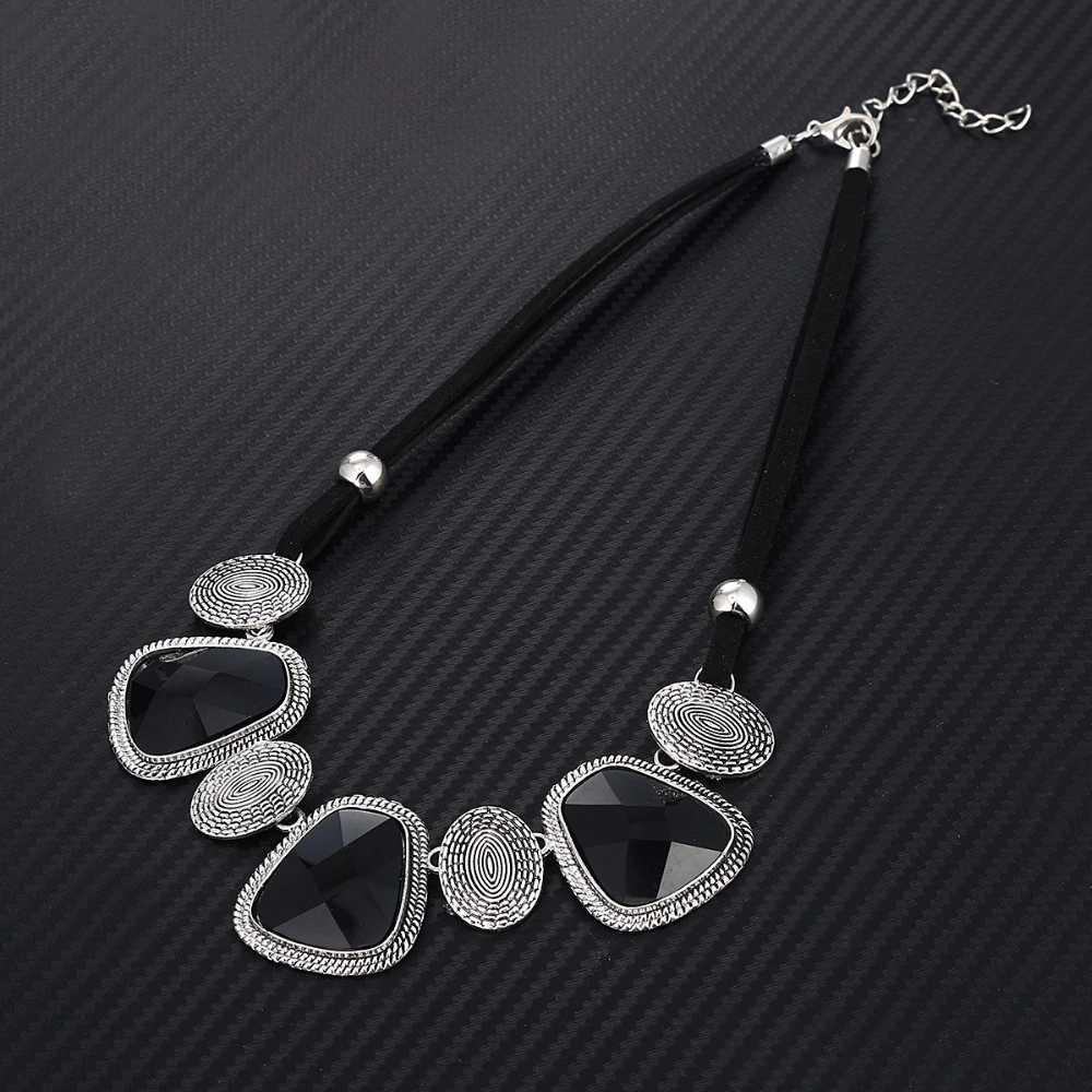 Necklace 009