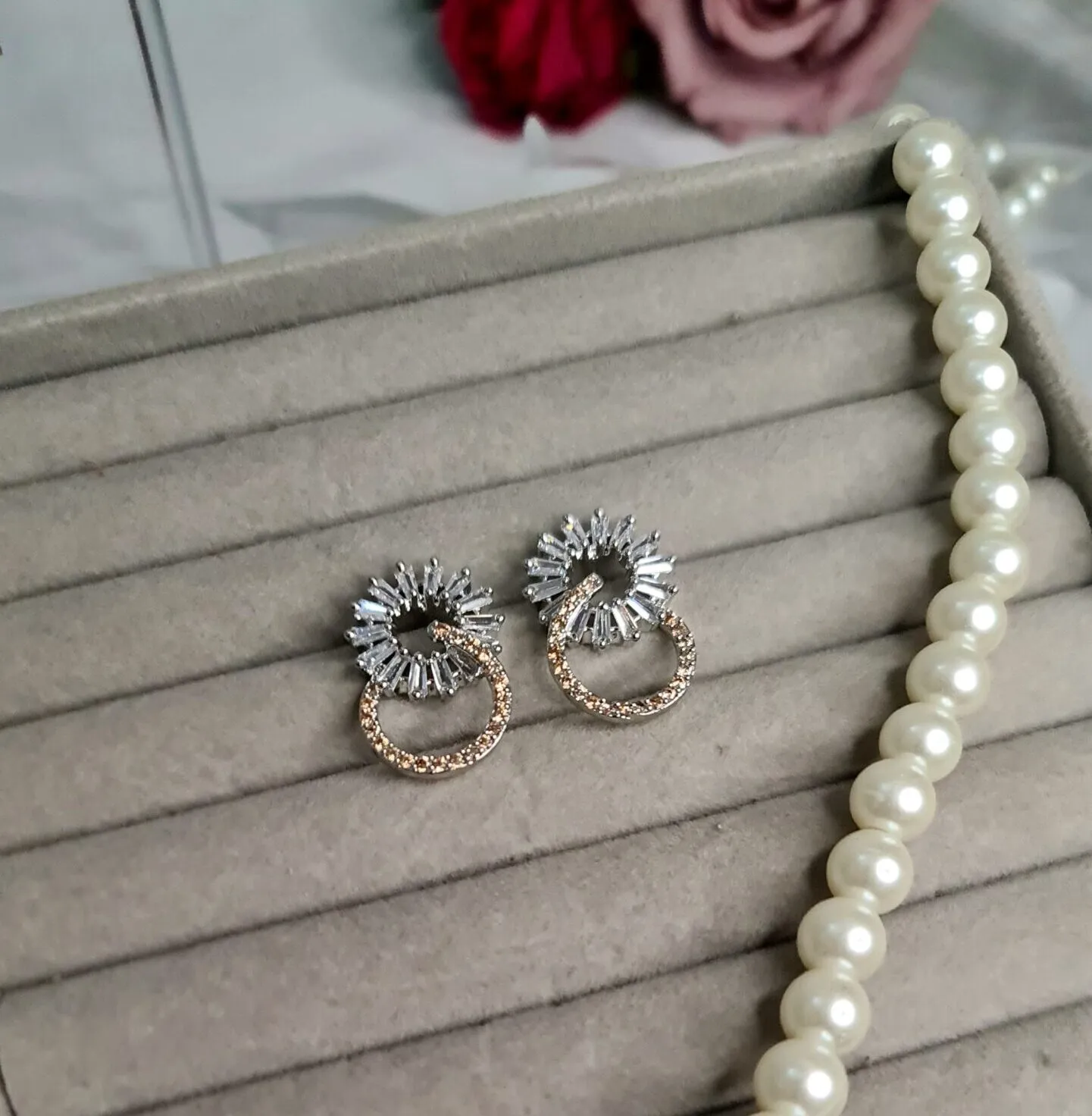 Marwa Earrings Golden / Yellow - Image 4